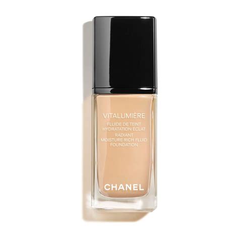 chanel 40 beige foundation.